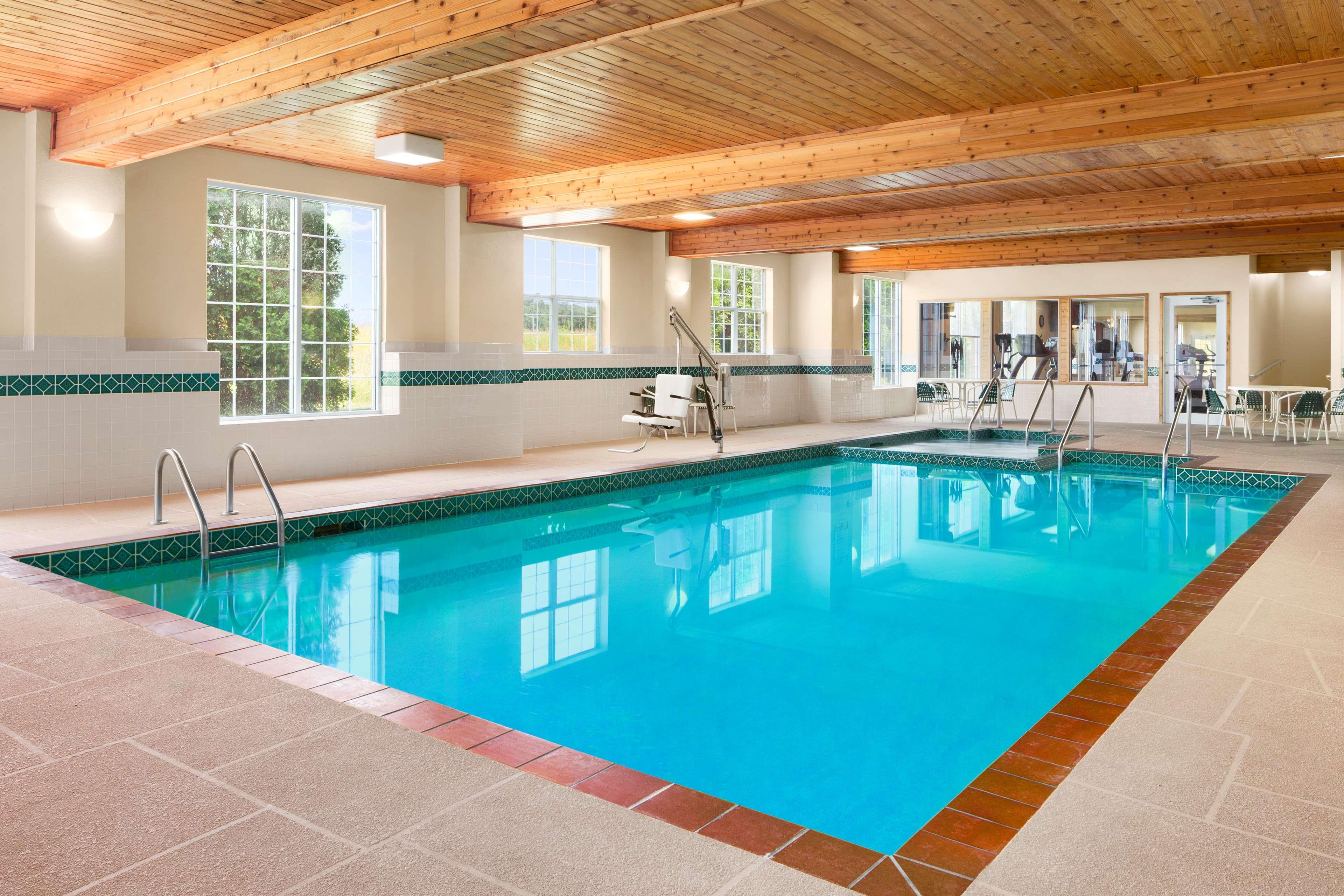 Country Inn & Suites By Radisson Kenosha - Pleasant Prairie Екстер'єр фото