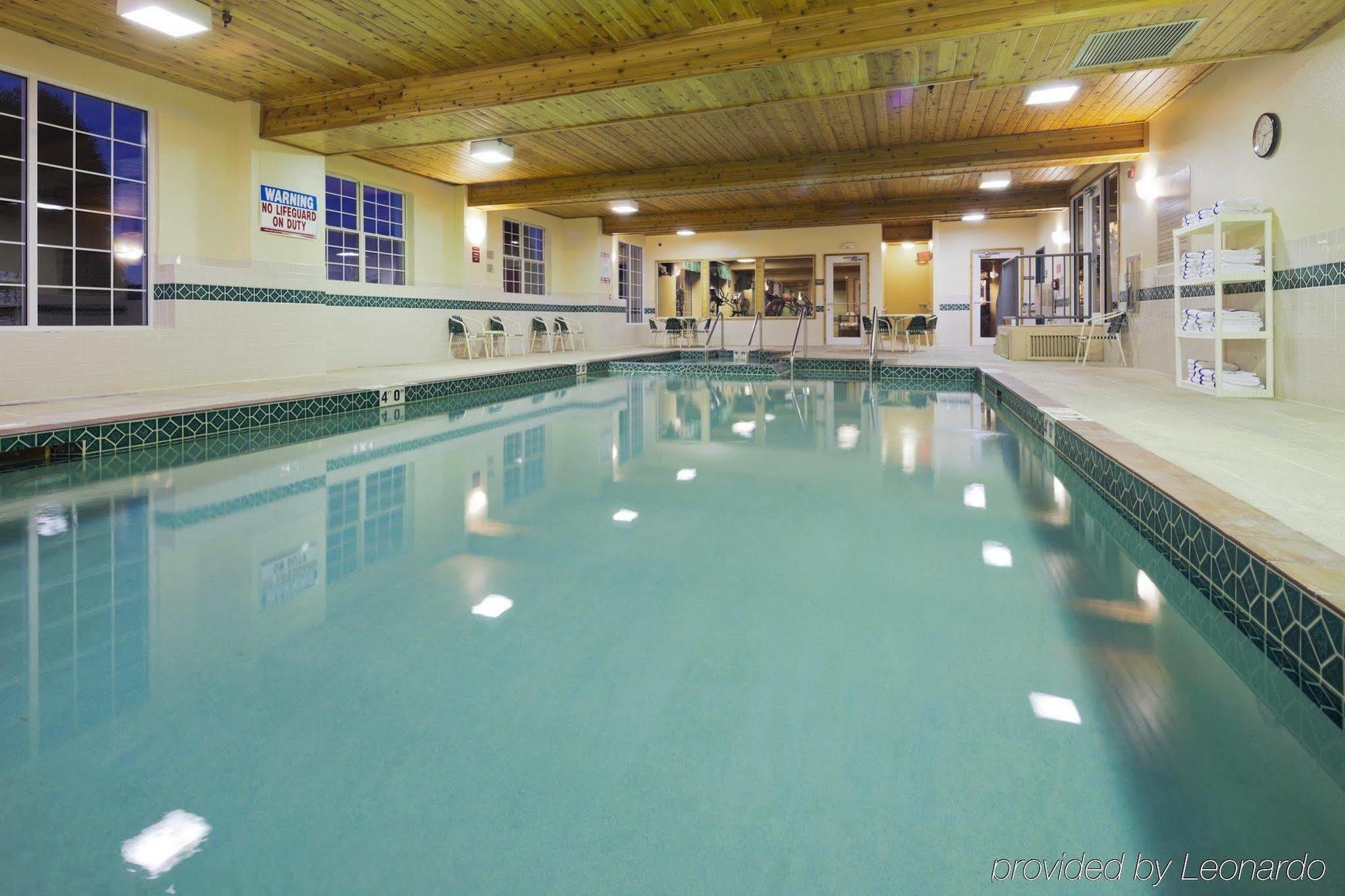 Country Inn & Suites By Radisson Kenosha - Pleasant Prairie Екстер'єр фото
