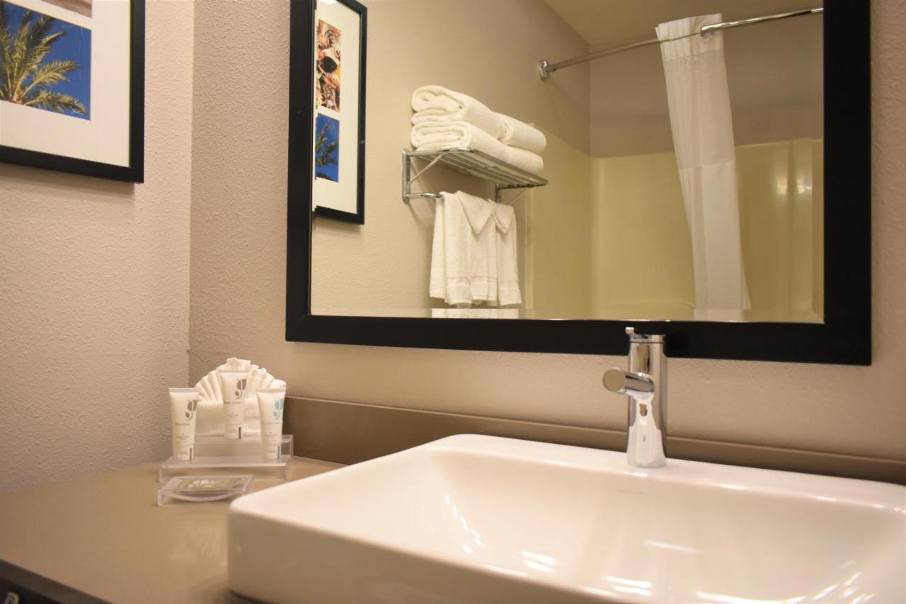 Country Inn & Suites By Radisson Kenosha - Pleasant Prairie Екстер'єр фото